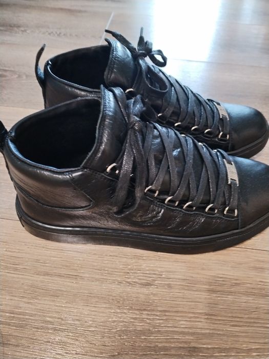 Обувь (ботинки мужские)