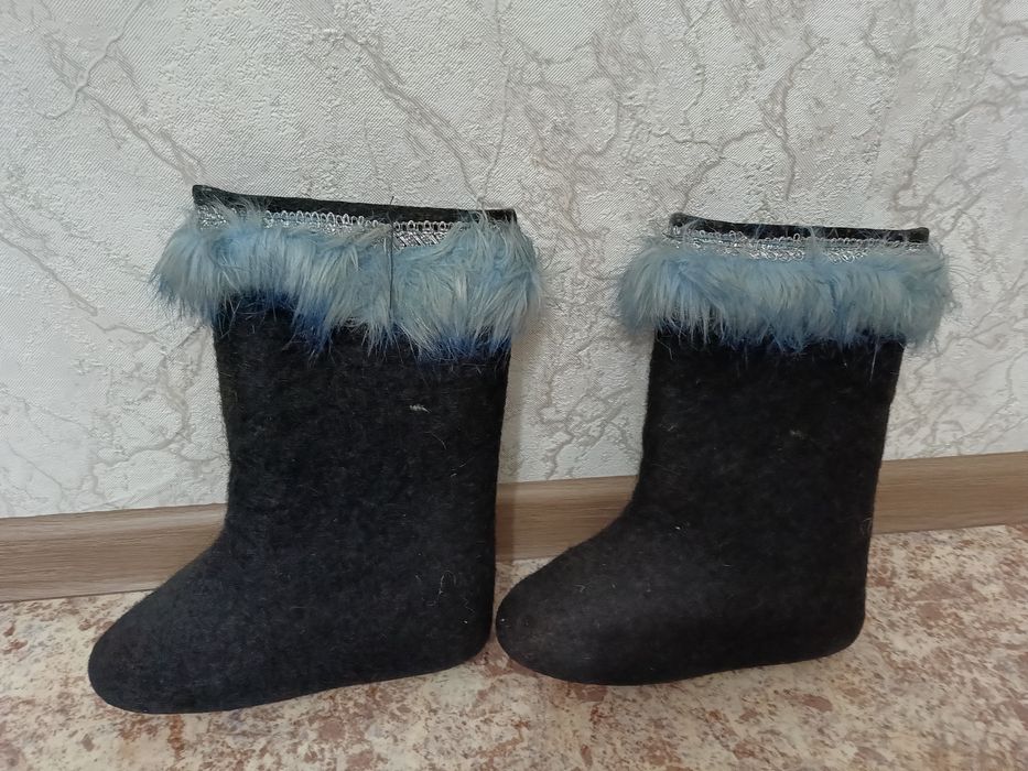 Продам валенки детские