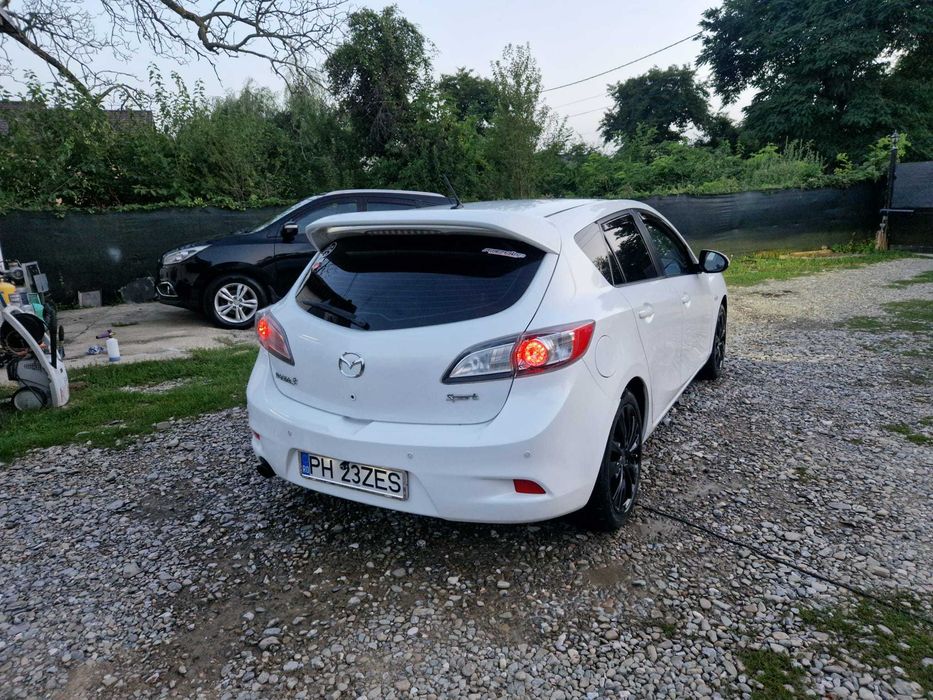 MAZDA 3 2012 — imagine 3