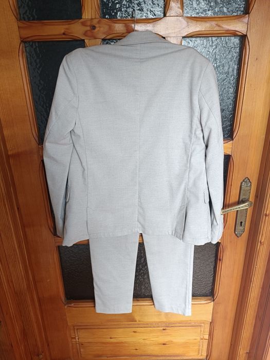 Vând costum copiii mărimea 164