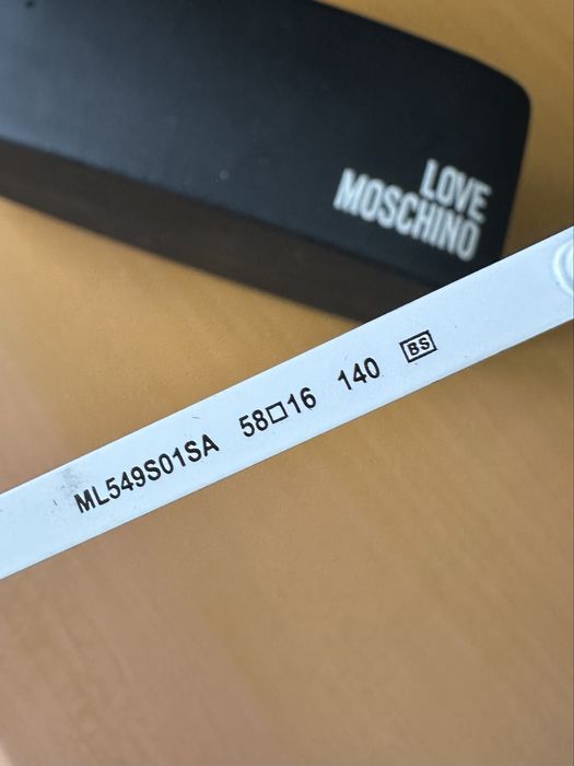 Очила Love Moschino