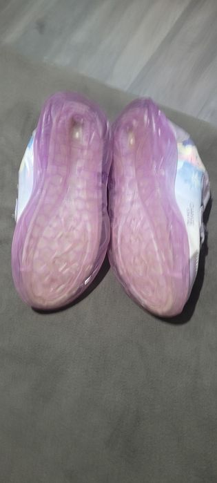 Adidasi Frozen cu lumini mar. 29