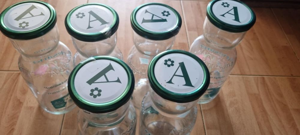 Borcane de diferite dimensiuni, 70 bani bucata