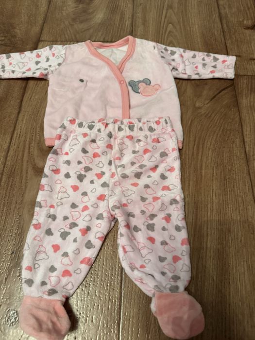 Продам детские вещи для девочки