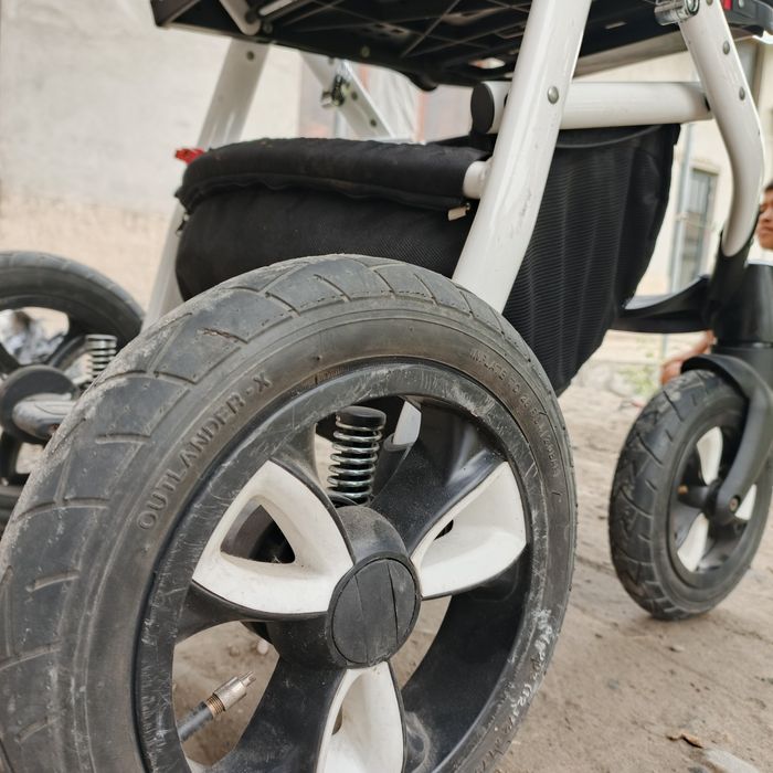 Коляска янги нархини келишамиз