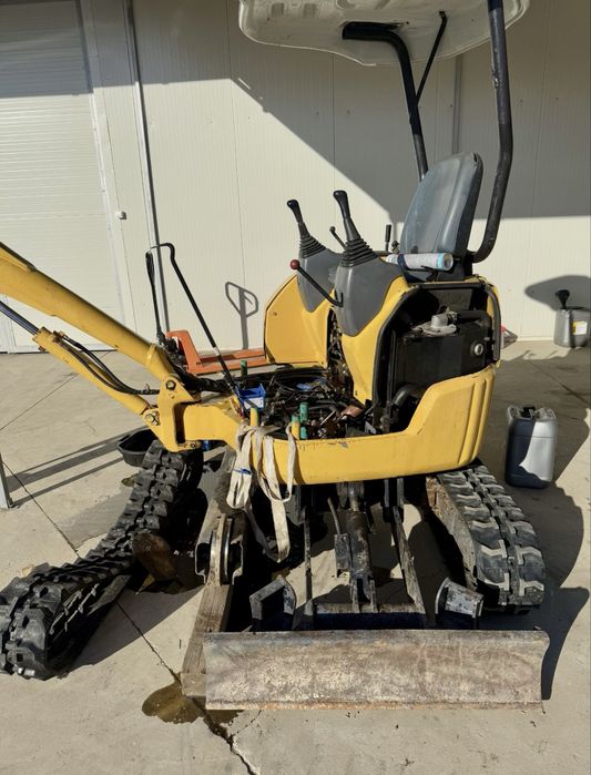 Service/ reparatii excavatoare / buldo / miniexcavatoare / Bobcat