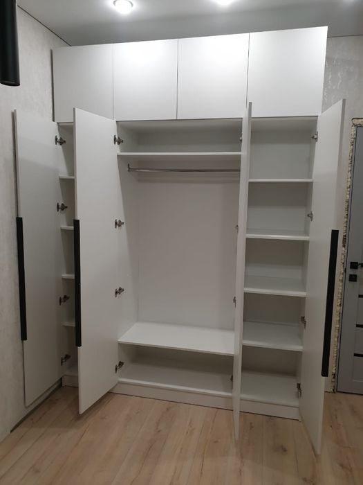 4 дверные шкафы по 85000