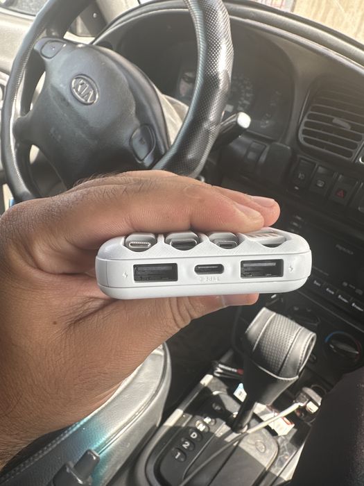 Повербанк powerbank.
