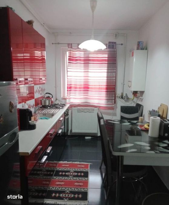Apartament la cheie cu 2 camere decomandate – Floresti, strada Eroil — fotografia 1