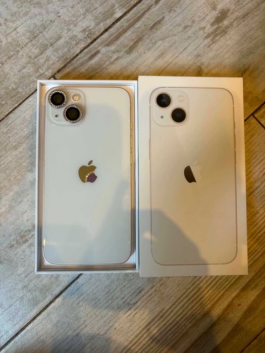 iPhone 13 + 5 калъфа Перфектен !!!!