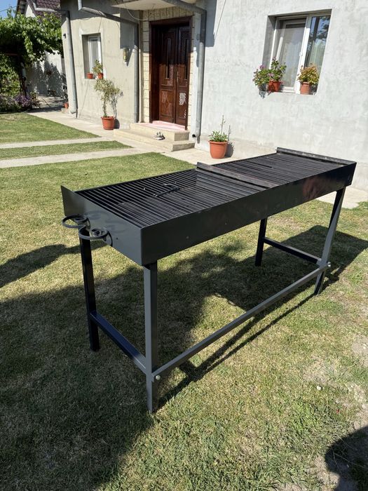 Grătare personalizate din fier – lucrate manual, pe comandă