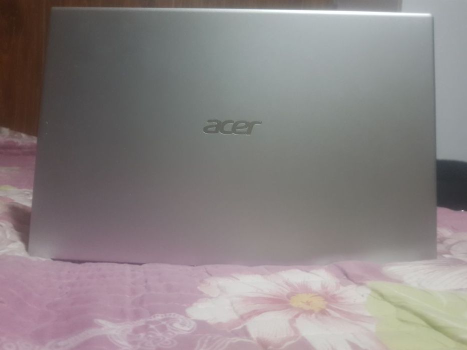 Acer core i7 11gen 8ram  1tb ssd