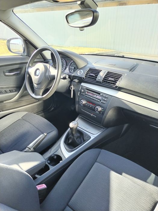 BMW SERIA1/AN 2010/2 LITRI Diesel 116 CP