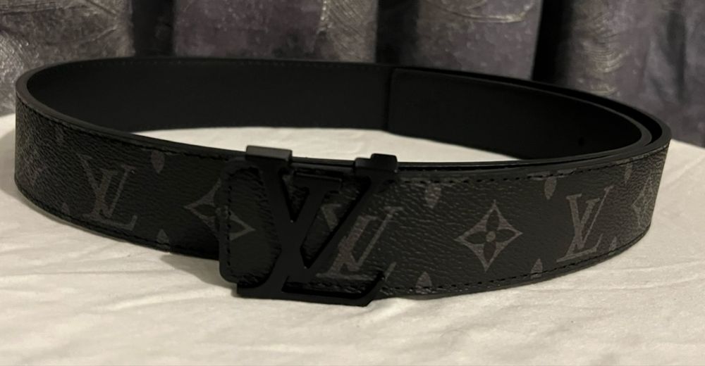 Curea neagra sau maro