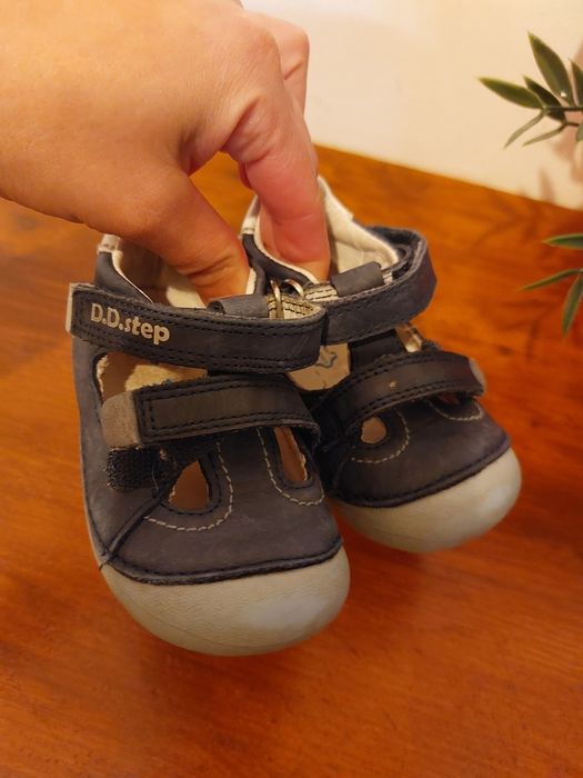 Sandalute DD Step nr 19, bonus sandalute Vty nr 21