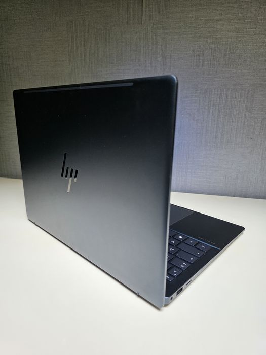 HP Pavilion Plus 14 OLED / i7-13700H / 16GB RAM / 512GB SSD