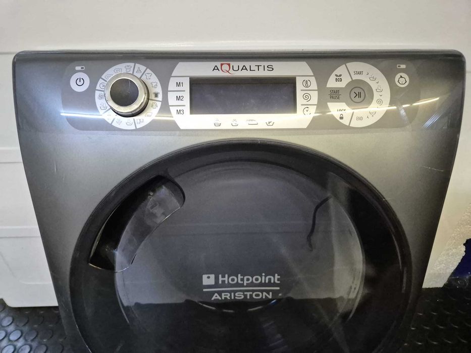 Hublou complet cu afisaj masina de spalat hotpoint Ariston Aqualtis C00293545 ,stare buna de functionare /B1