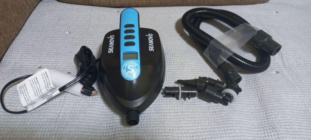 Продается насос 12 вольт,для лодок