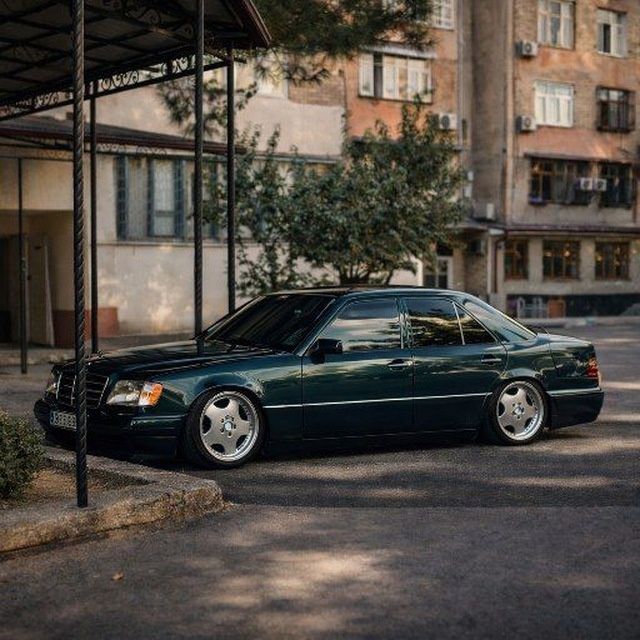 Продам Мерседес Бенз w124