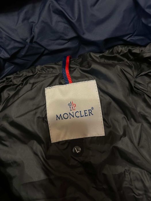 Moncler Maya Яке Чисто Ново