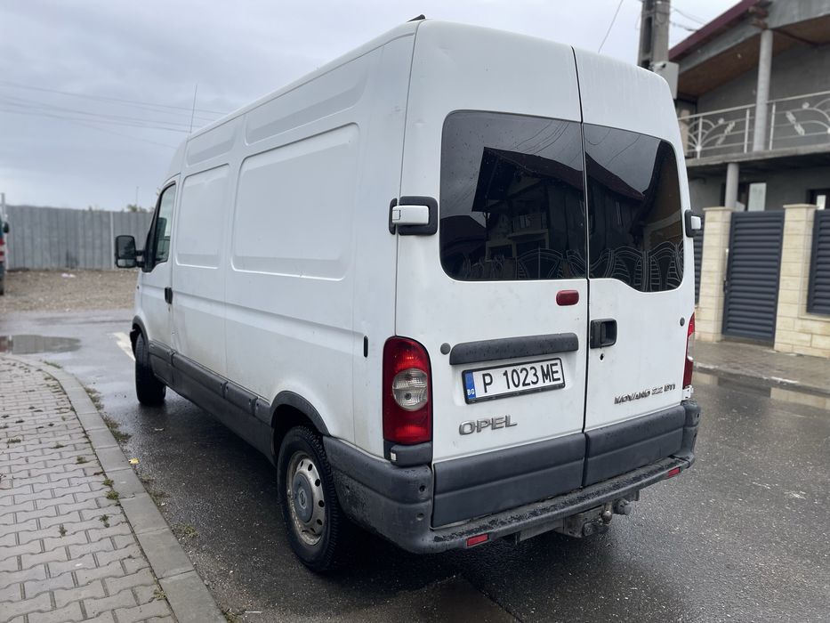 Vand sau schimb opel movano