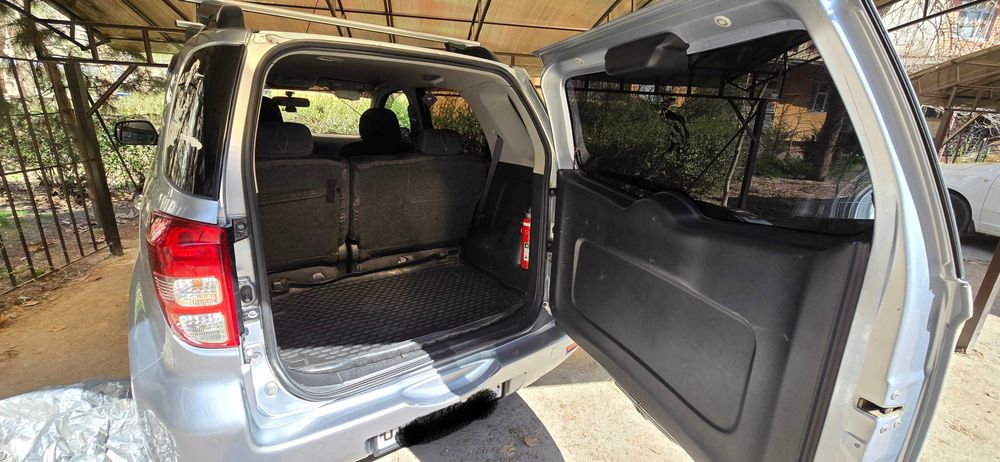 Daihatsu Terios 2 (Toyota Rush) 2007 г. 4х4