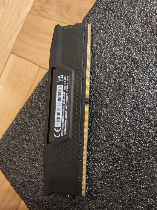 32GB 4800MT/s CL40 - Corsair Vengance DDR5