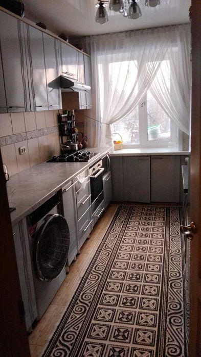 Продам 3 комнатную квартиру