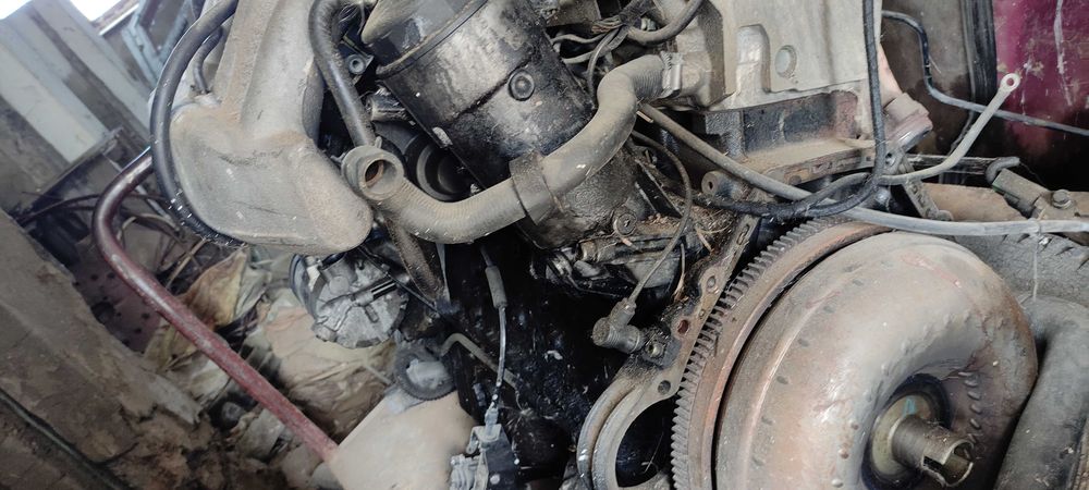 Цял оборудван двигател Mercedes 300D OM606 (чист дизел 136к.с.)