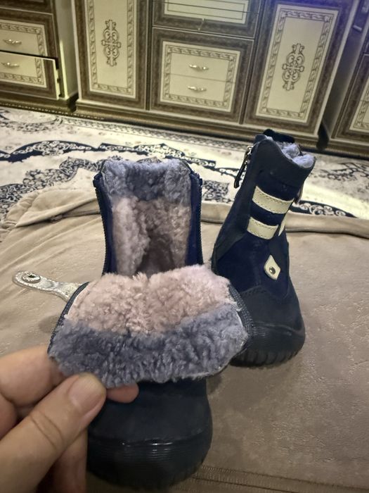 Детские сапоги в очень хорошем состояние.
