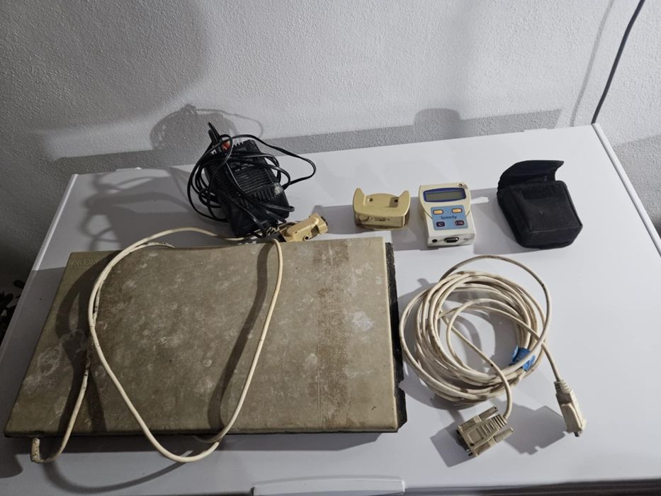 Ceas Bricon cu toate accesorile trapă de 4 cîmpuri în stare perfectă d