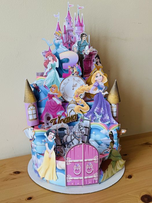 Картонена торта с декорация