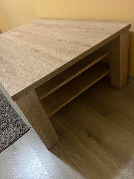 Ниска холна маса