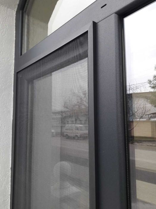 Москитные сетки на окна