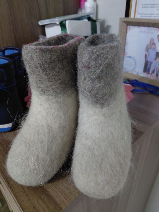 Продам детские валенки
