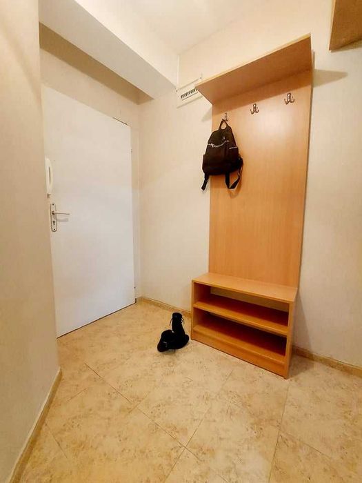 Дава се под наем Двустаен апартамент в Бургас, Център - 50 кв.м за 200 € - Снимка #1