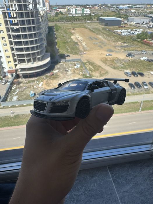 Продаю модельные машины в хорошем состоянии