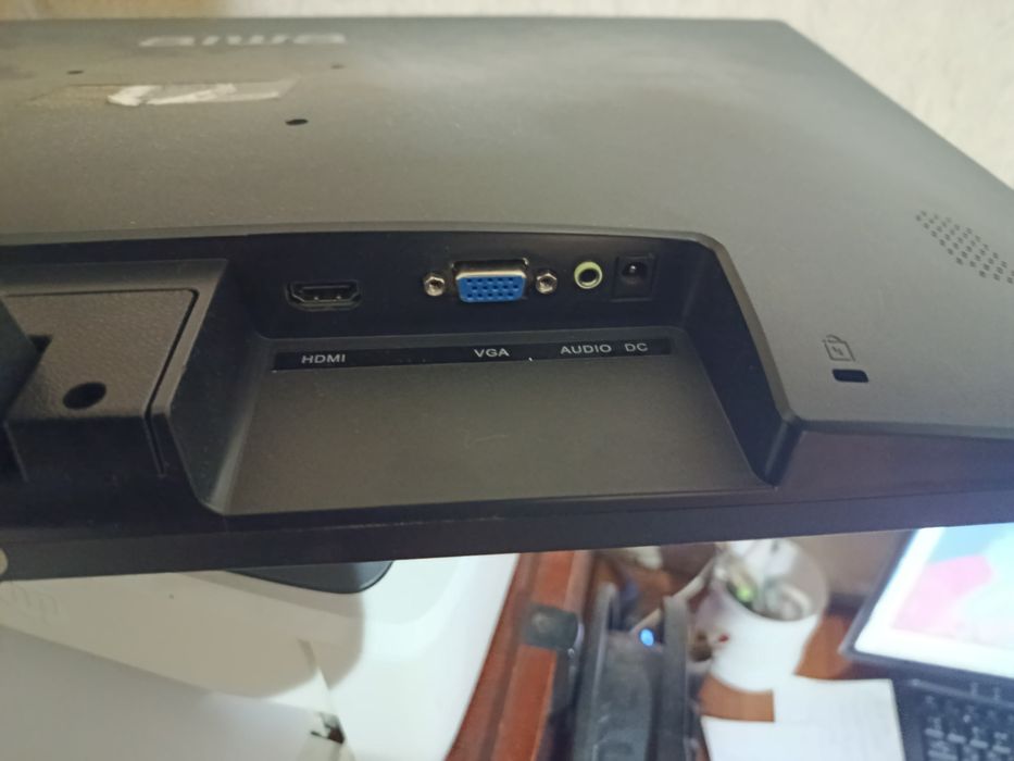 Продается Монитор Aiwa