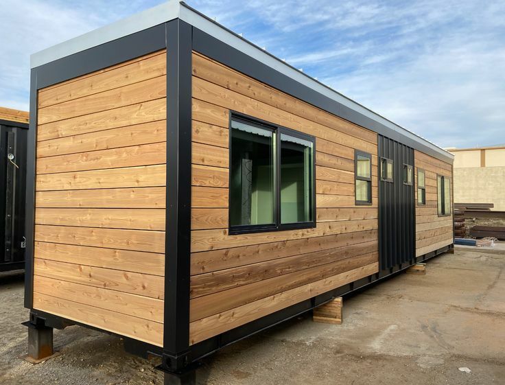 Producători containere pe orice dimensiune. Container vitrina , Contai