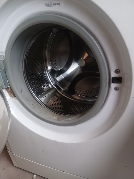 Стиральная машина Indesit 6 кг рабочим состояние