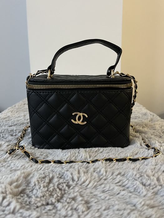 Geanta Chanel neagră