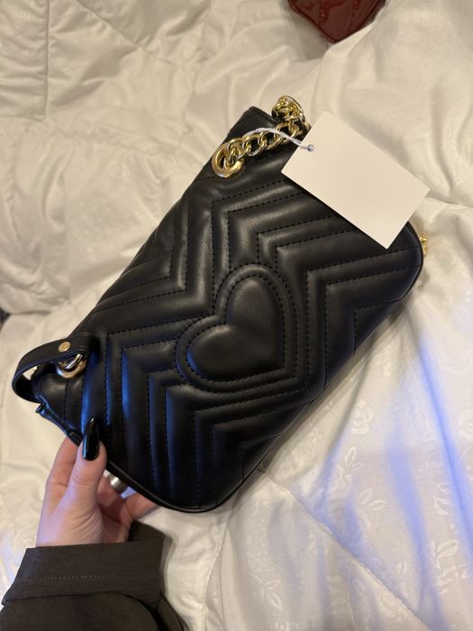 Черна чанта, нова с етикет