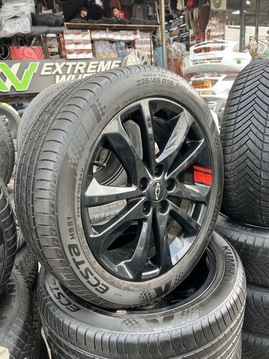 Equnoxs diska balon 5/114/R18  235/45/R18 kumxo