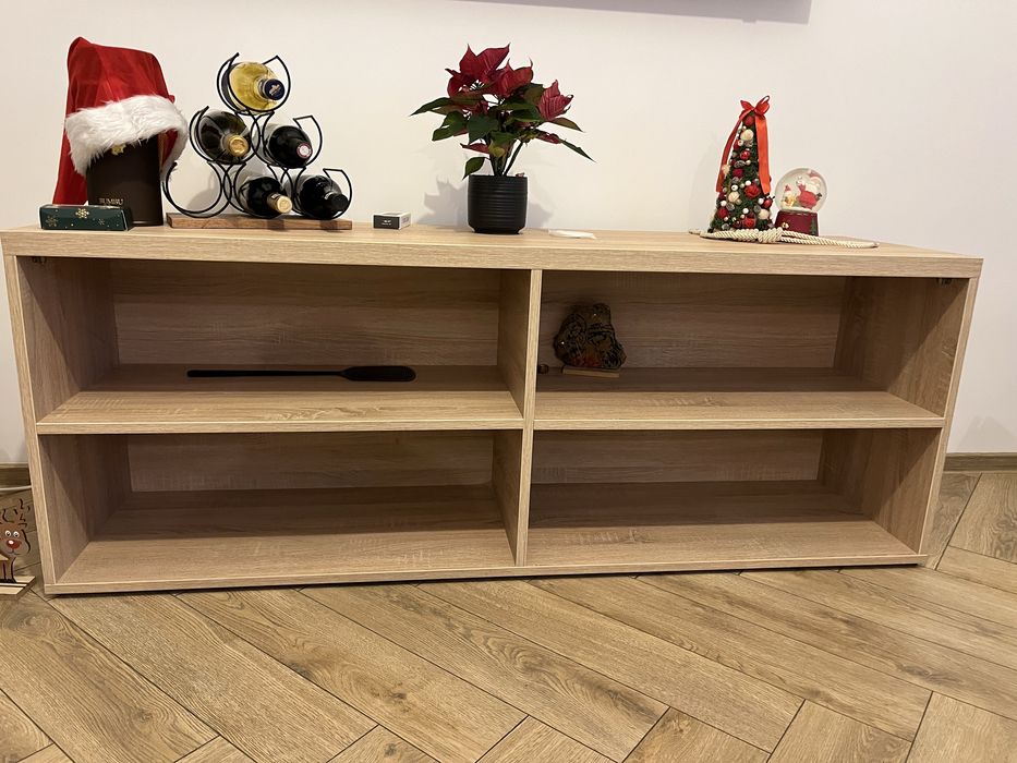 Vand comoda TV (sufragerie)