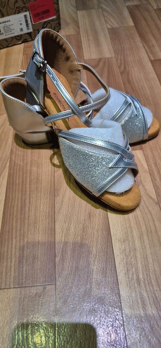 Туфли для танцев