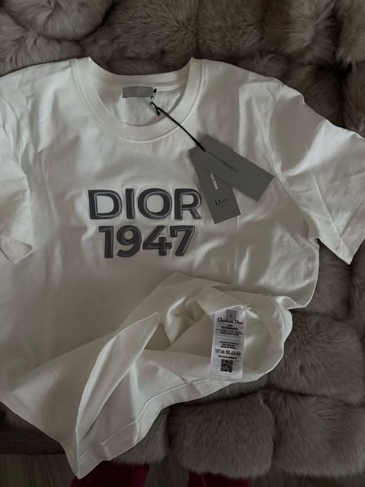 Маркова бяла тениска  Диор