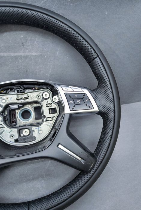 Волан с естествена кожа за Мерцедес/Mercedes