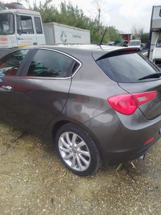 Продавам Alfa Romeo Giulietta 2.0jtdm 170hp на части