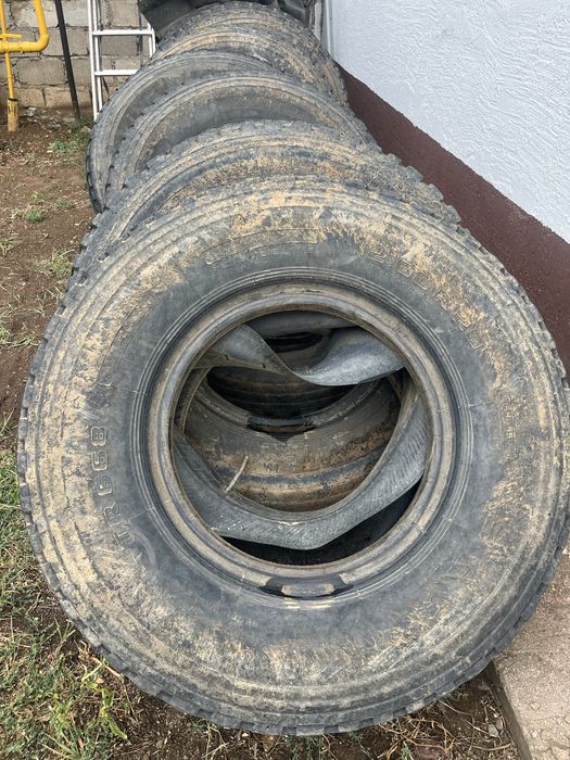 Продам шины 12.00R20