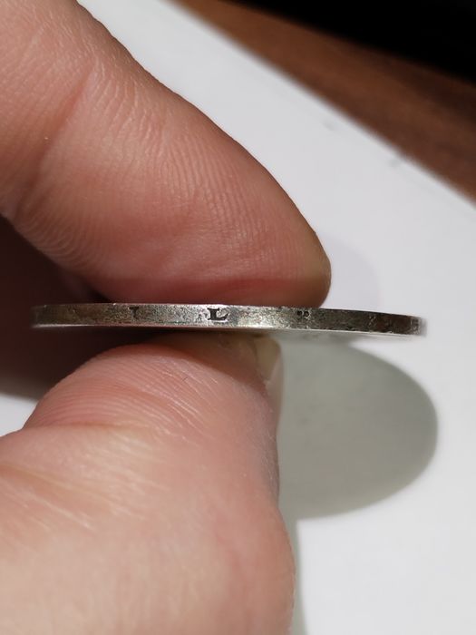 Monedă 500 lei 1944 Regele Mihai l Inscripțio pe muchie NIHIL SINE DEO